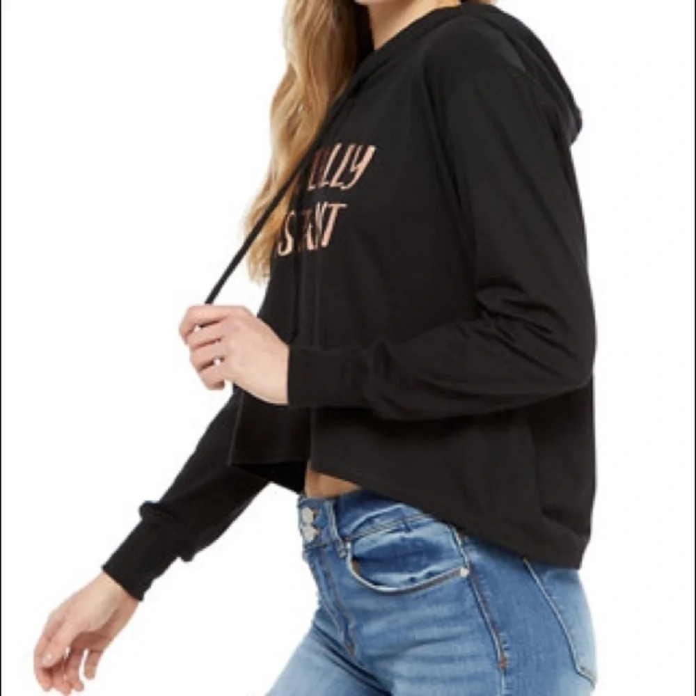 True Craft NWT Long Sleeve Cropped Socially Distant Graphic Hoodie